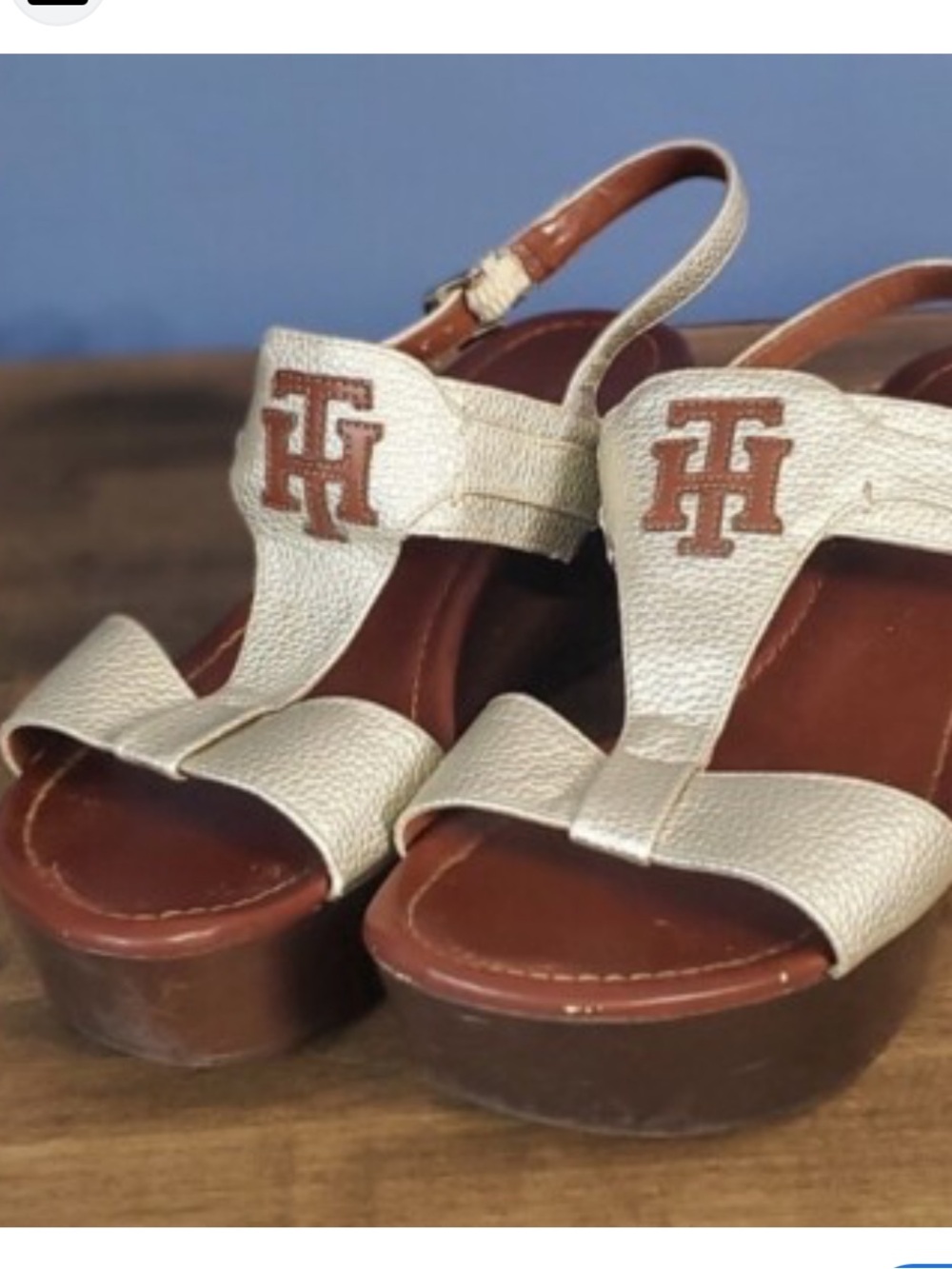Tommy Hilfiger White Leather T-Strap Logo Sandals
